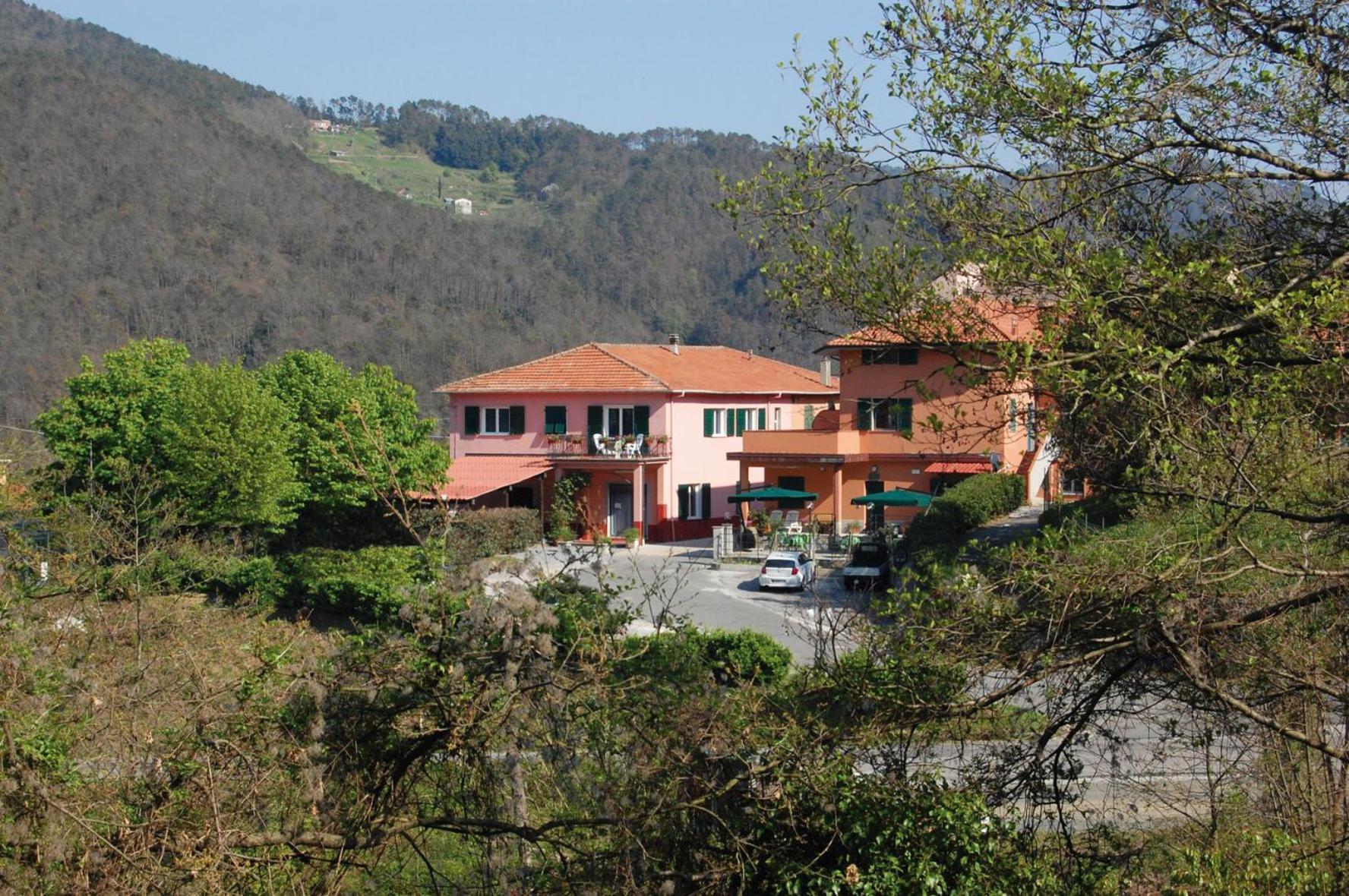 Green Quiet Affittacamere Pignone Εξωτερικό φωτογραφία